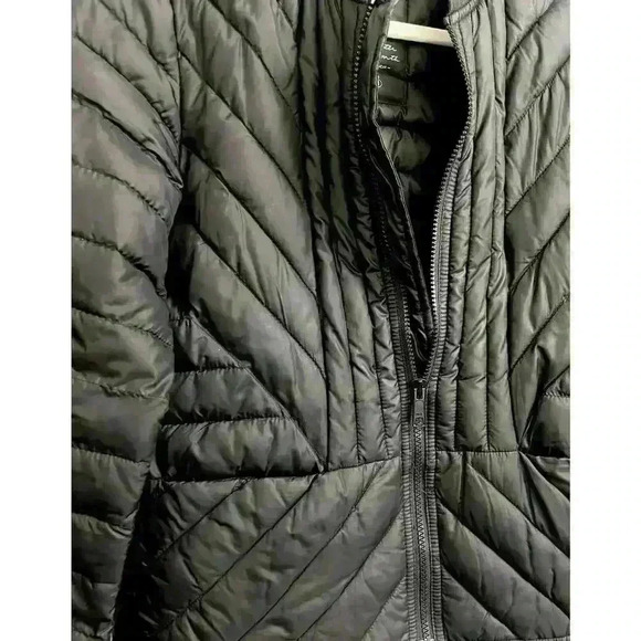 GAP Woman’s Lightweight Black Shell Jacket. Size M - Picture 4 of 5